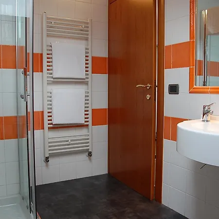 Montecatini Suites アパート *